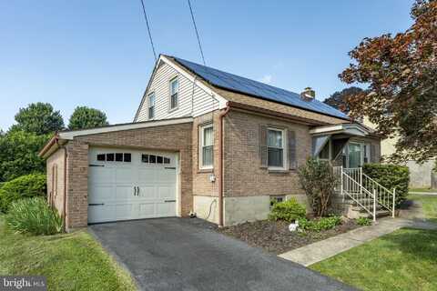 125 E COLLEGE AVENUE, WERNERSVILLE, PA 19565