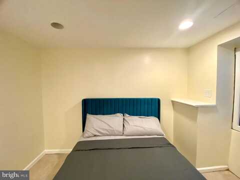 #PrivateRoomW/sharedBath S 13TH STREET, PHILADELPHIA, PA 19147