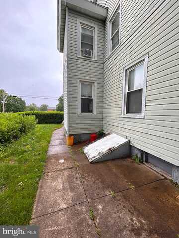 320 MAGNOLIA STREET, BEVERLY, NJ 08010