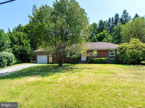 426 LOOP ROAD, BOALSBURG, PA 16827