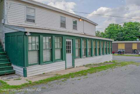 1620 Columbia Turnpike, Castleton-on-Hudson, NY 12023