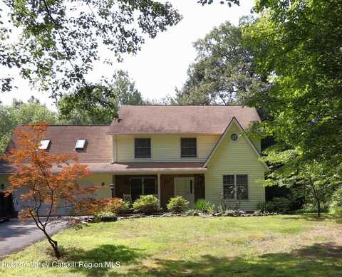 18 Ridge Road, Saugerties, NY 12477