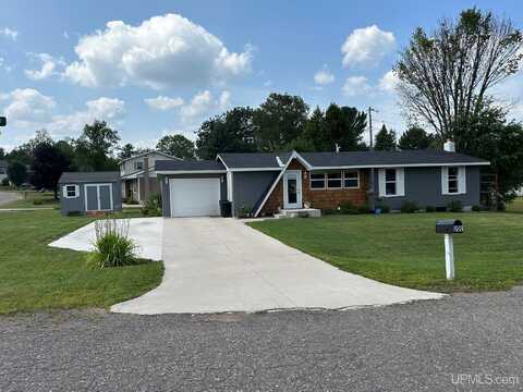 101 Sioux, Negaunee, MI 49866