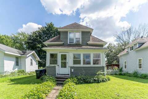 137 Summit Avenue, Waterloo, IA 50701