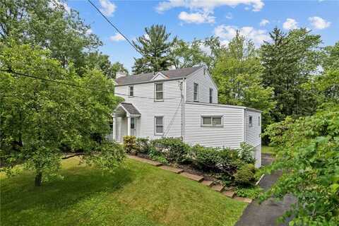 221 Springer, Crescent, PA 15108