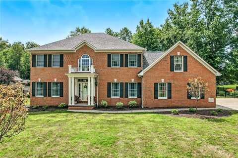 3840 Amhurst Dr, Hermitage, PA 16148