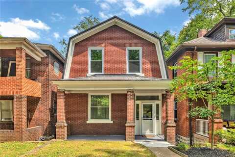 31 Demmer Ave, Hillsboro, PA 15221