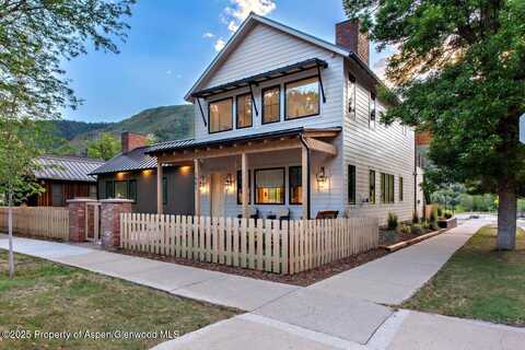 1001 Pitkin Avenue, Glenwood Springs, CO 81601