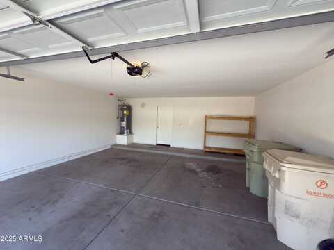 5865 W NORTH Lane, Glendale, AZ 85302