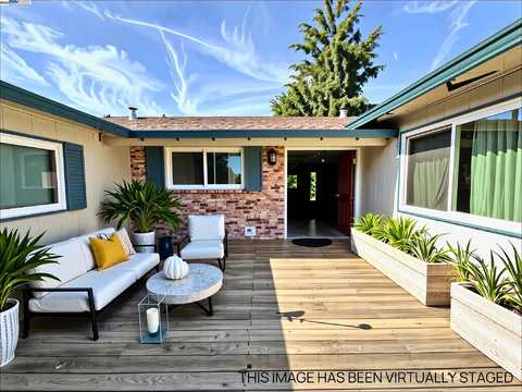 3025 Monticello Dr, Stockton, CA 95209