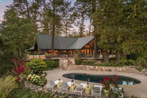 512 Meadowood Lane, Saint Helena, CA 94574