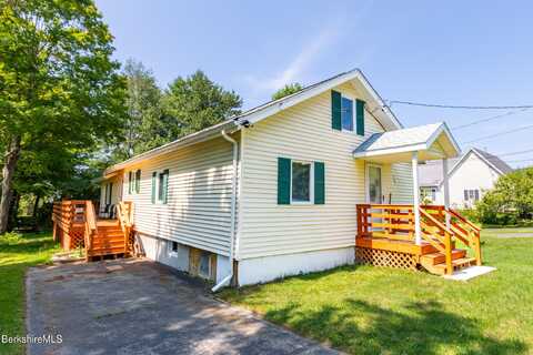 561 Pecks Rd, Pittsfield, MA 01201