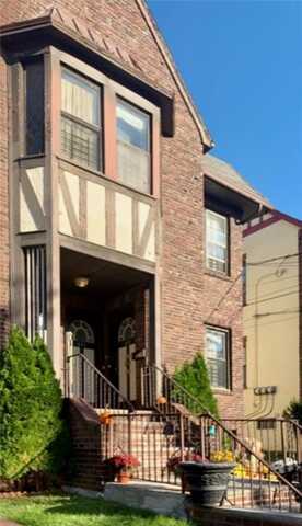 621 Metropolitan Avenue, Staten Island, NY 10301