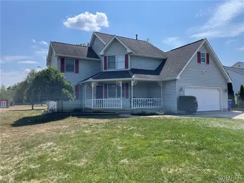 10675 County Road, Clarence, NY 14031