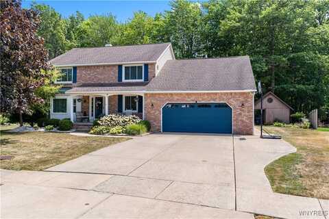 5586 Coachmans Lane, Hamburg, NY 14075
