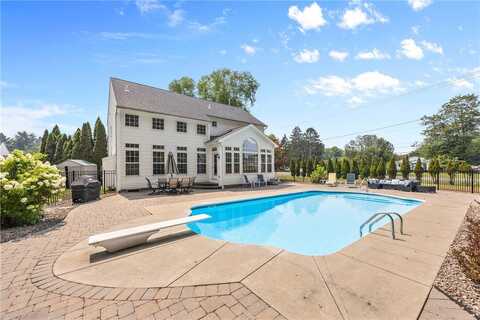 1300 Surrey Garden Way, Webster, NY 14580