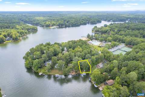 4 LAKEVIEW CIR, PALMYRA, VA 22963