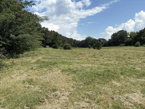 975 S Magnolia Avenue, Whitwell, TN 37397