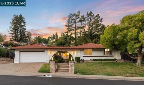 3900 Campolindo Dr, Moraga, CA 94556