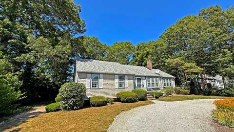 76 Braxton Road, East Falmouth, MA 02536