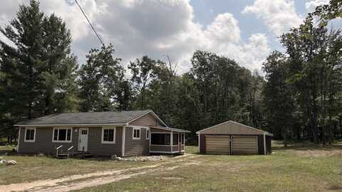 5900 E Mostetler, Harrison, MI 48625