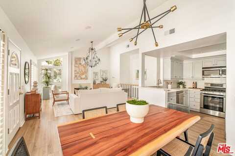 17140 Palisades Cir, Pacific Palisades, CA 90272