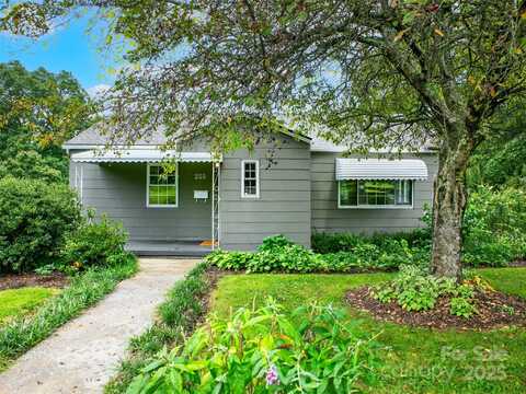 255 N Country Club Road, Brevard, NC 28712