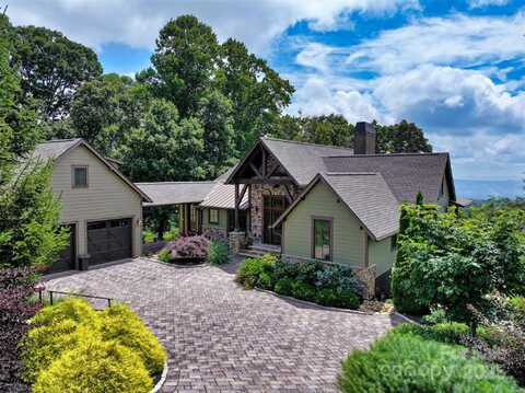 84 Meadow Top Lane, Hendersonville, NC 28792