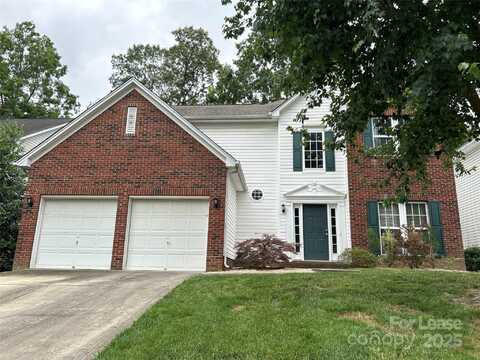 6518 Harburn Forest Drive, Charlotte, NC 28269