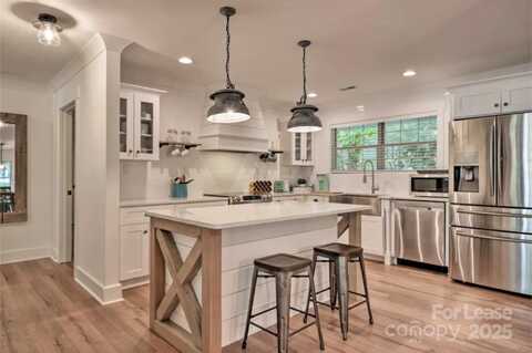 2113 Charlotte Drive, Charlotte, NC 28203