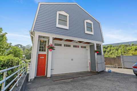 107 Saugatuck Avenue, Westport, CT 06880
