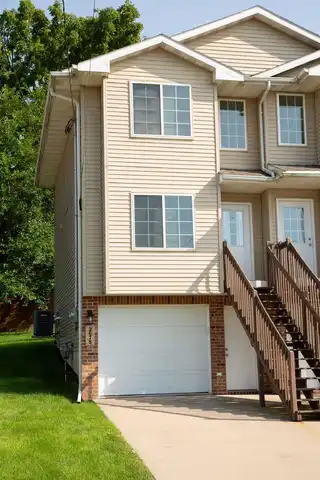 2678 Beverly, Dubuque, IA 52001