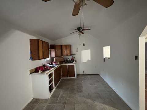 214 E RODRIGUEZ, Del Rio, TX 78840