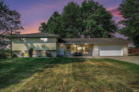 11298 US Highway 20, Middlebury, IN 46540