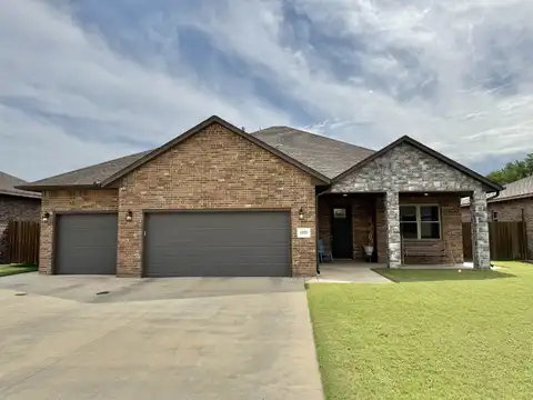 4220 E Creek, Woodward, OK 73801