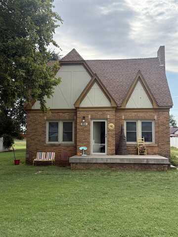 815 N Prouty, Watonga, OK 73772