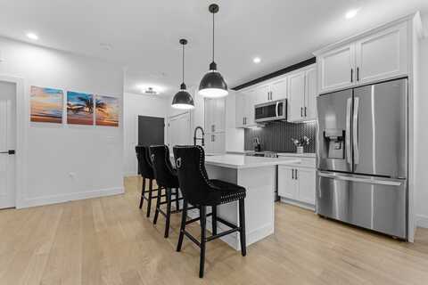 68 Armandine St 2, Boston, MA 02124