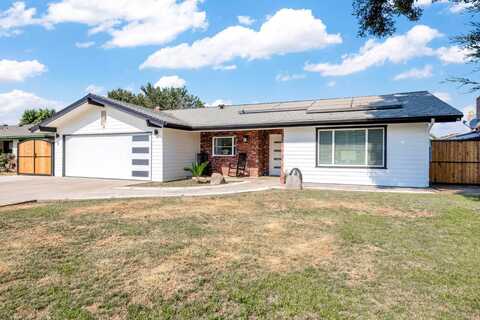 1811 Riverview Avenue N, Reedley, CA 93654
