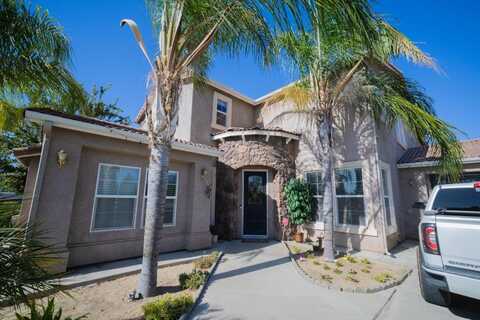 745 Esraelian Avenue E, Fowler, CA 93625
