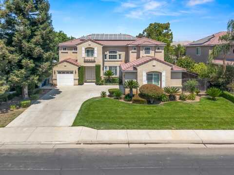 2241 Serena Avenue, Clovis, CA 93619
