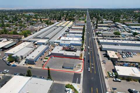 1103 Barstow Avenue, Clovis, CA 93612