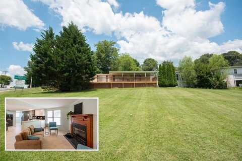 191 Lake Emory Rd, Franklin, NC 28734