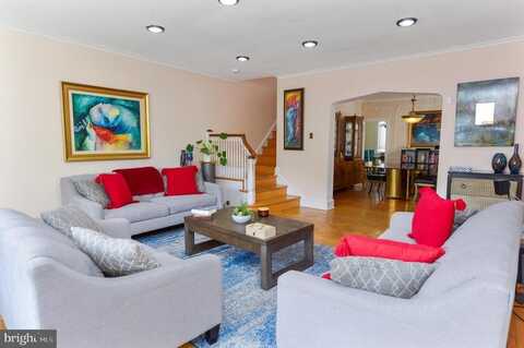 523 E ALLENS LANE, PHILADELPHIA, PA 19119