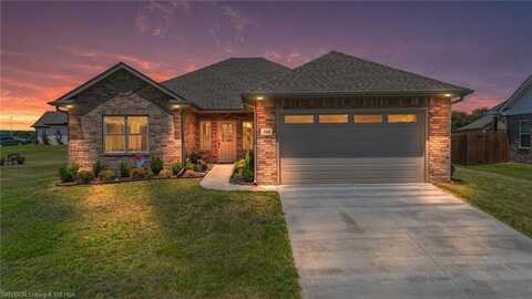 310 Copsey DR, Van Buren, AR 72956
