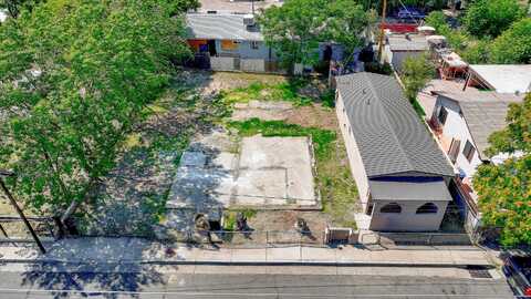 822 Lewis Avenue SW, Albuquerque, NM 87102