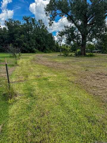 48196 Rogers A Rd, Saint Amant, LA 70774