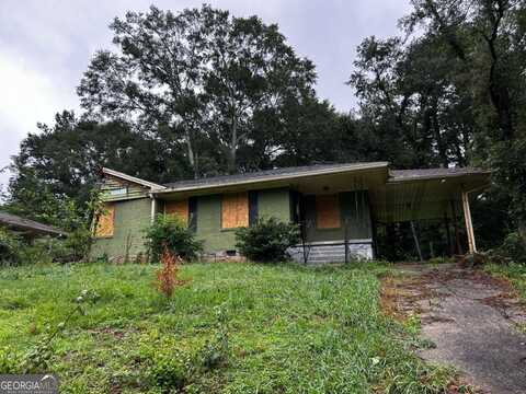 2332 Pinewood, Decatur, GA 30032