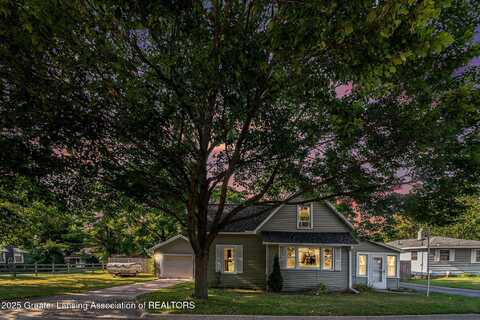 208 W 1st Street, Charlotte, MI 48813