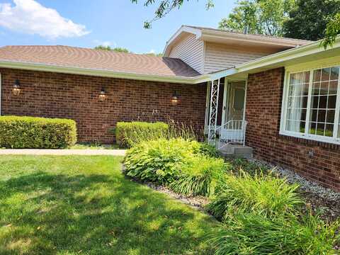 638 Hillside Drive, Dyer, IN 46311