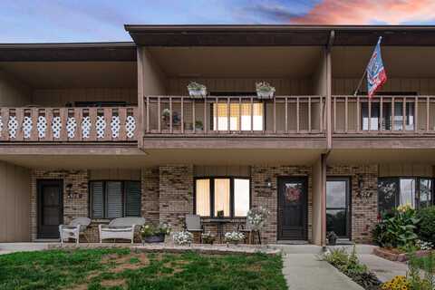 976 Jordan Circle, Schererville, IN 46375